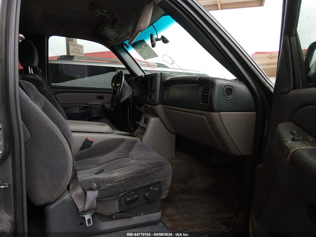 44770103 :رقم المزاد ، 3GKFK16Z52G322815 vin ، 2002 Gmc Yukon Xl 1500 Sle مزاد بيع