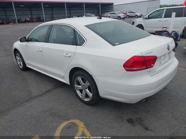 Aukcja sprzedaży 2015 Volkswagen Passat 1.8t Limited Edition, vin: 1VWAT7A34FC078962, numer aukcji: 44770112