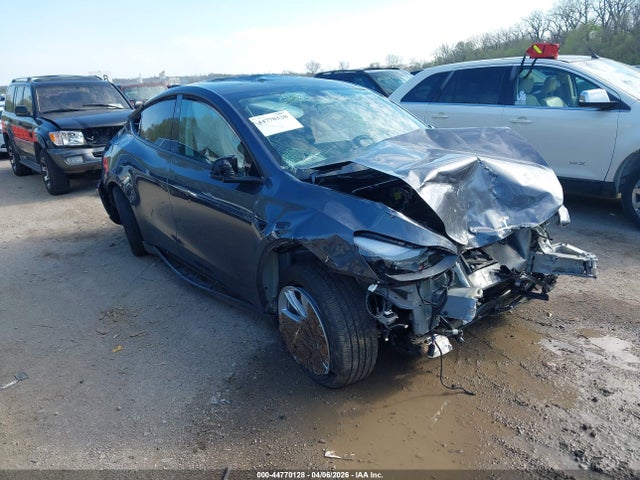 Продаж на аукціоні авто 2023 Tesla Model Y Awd/long Range Dual Motor All-wheel Drive, vin: 7SAYGDEE9PF872184, номер лоту: 44770128