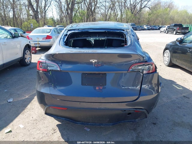 Продаж на аукціоні авто 2023 Tesla Model Y Awd/long Range Dual Motor All-wheel Drive, vin: 7SAYGDEE9PF872184, номер лоту: 44770128