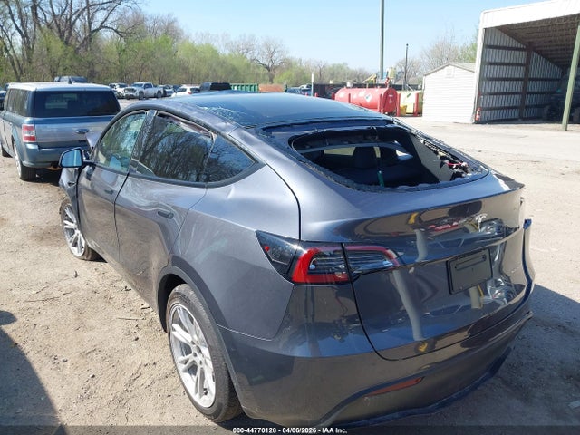 Продаж на аукціоні авто 2023 Tesla Model Y Awd/long Range Dual Motor All-wheel Drive, vin: 7SAYGDEE9PF872184, номер лоту: 44770128