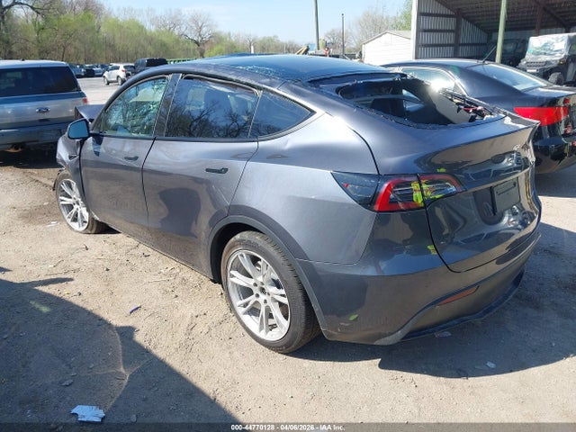 Продаж на аукціоні авто 2023 Tesla Model Y Awd/long Range Dual Motor All-wheel Drive, vin: 7SAYGDEE9PF872184, номер лоту: 44770128