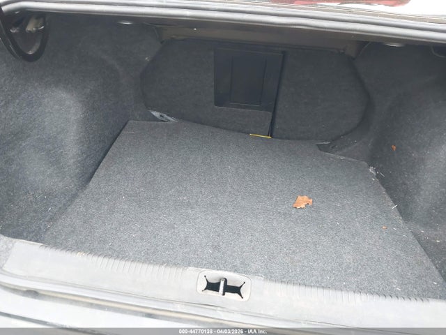 44770138 :رقم المزاد ، 1C3CCCAB1FN715410 vin ، 2015 Chrysler 200 Limited مزاد بيع