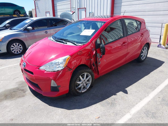 JTDKDTB34E1073234 Toyota Prius C Three