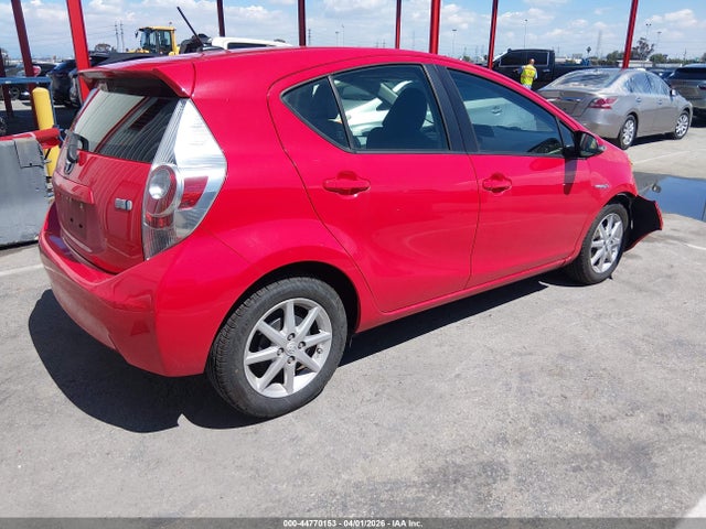JTDKDTB34E1073234 Toyota Prius C Three