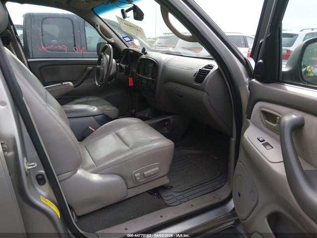 44770162 :رقم المزاد ، 5TDBT44A51S057156 vin ، 2001 Toyota Sequoia Sr5 V8 مزاد بيع