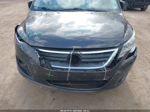 44770170 :رقم المزاد ، 2V4RW4DG0BR766894 vin ، 2011 Volkswagen Routan S مزاد بيع