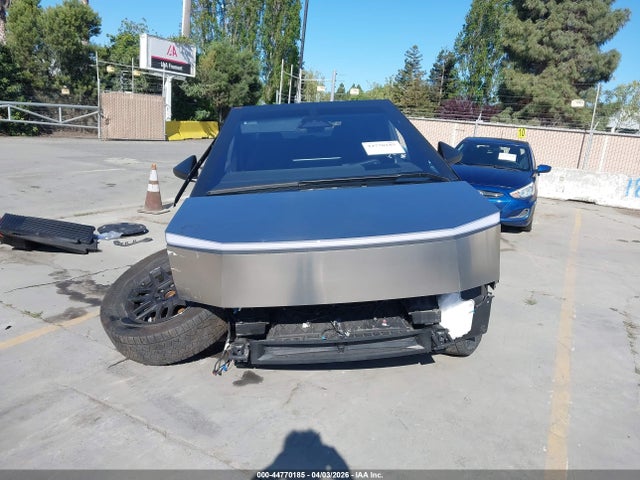 44770185 :رقم المزاد ، 7G2CEHEE0RA033140 vin ، 2024 Tesla Cybertruck Cyberbeast مزاد بيع