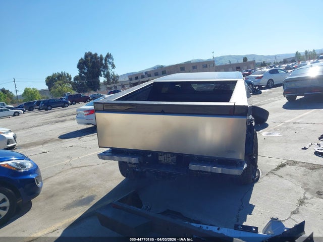44770185 :رقم المزاد ، 7G2CEHEE0RA033140 vin ، 2024 Tesla Cybertruck Cyberbeast مزاد بيع