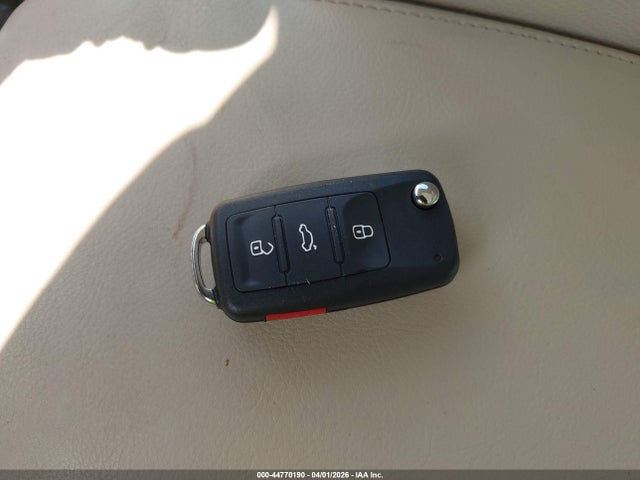 2016 Volkswagen Tiguan R-line/s/se/sel მანქანა იყიდება აუქციონზე, vin: WVGBV7AXXGW056349, აუქციონის ნომერი: 44770190