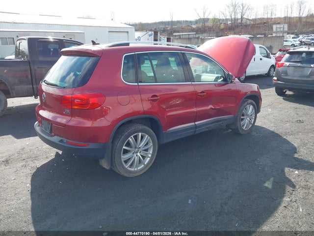 2016 Volkswagen Tiguan R-line/s/se/sel მანქანა იყიდება აუქციონზე, vin: WVGBV7AXXGW056349, აუქციონის ნომერი: 44770190