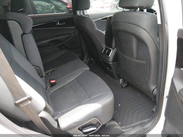 5XYPG4A57LG631855 KIA Sorento 3.3l Lx