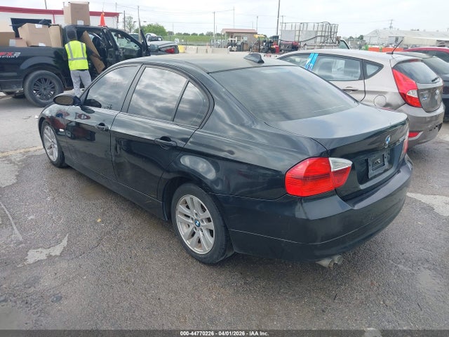 44770226 :رقم المزاد ، WBAVB13526KX64701 vin ، 2006 Bmw 325i مزاد بيع