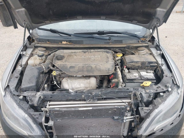 44770269 :رقم المزاد ، 1C3CCCAB4FN742942 vin ، 2015 Chrysler 200 Limited مزاد بيع