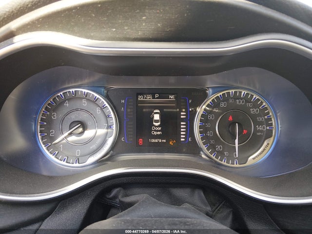 44770269 :رقم المزاد ، 1C3CCCAB4FN742942 vin ، 2015 Chrysler 200 Limited مزاد بيع