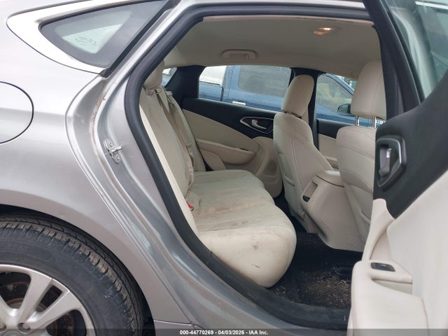 44770269 :رقم المزاد ، 1C3CCCAB4FN742942 vin ، 2015 Chrysler 200 Limited مزاد بيع