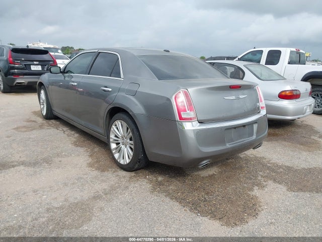 44770290 :رقم المزاد ، 2C3CA6CT5BH549764 vin ، 2011 Chrysler 300c مزاد بيع