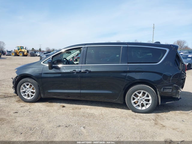 44770302 :رقم المزاد ، 2C4RC1CG7NR152982 vin ، 2022 Chrysler Voyager Lx مزاد بيع