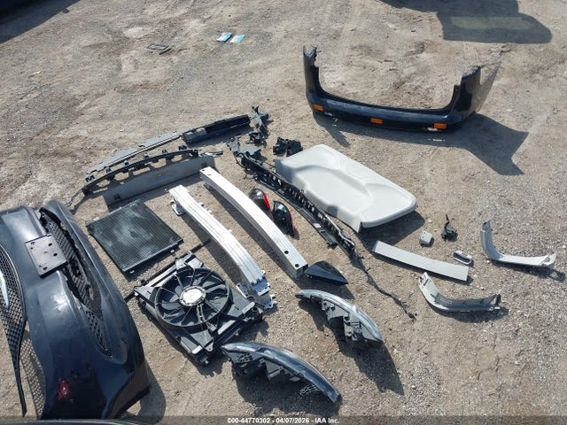 44770302 :رقم المزاد ، 2C4RC1CG7NR152982 vin ، 2022 Chrysler Voyager Lx مزاد بيع