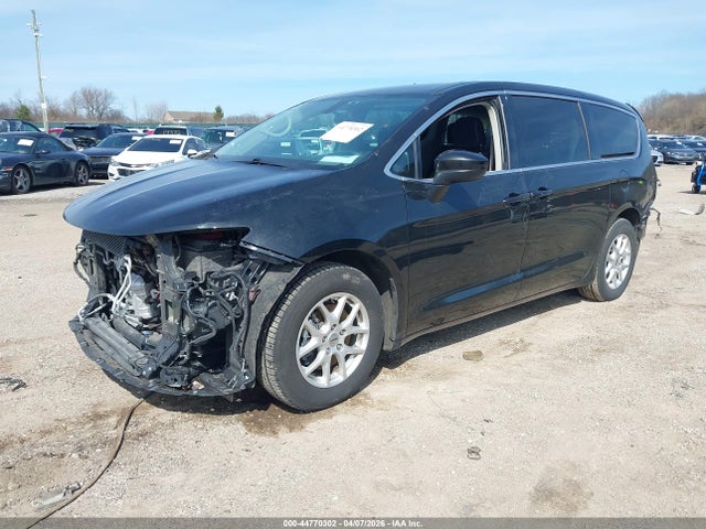 2022 CHRYSLER VOYAGER 2C4RC1CG7NR152982 Photo 1