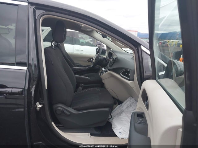 2024 CHRYSLER VOYAGER 2C4RC1CG9RR100775 Photo 4