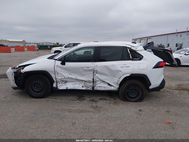 2T3G1RFV2PW347502 Toyota RAV4 LE