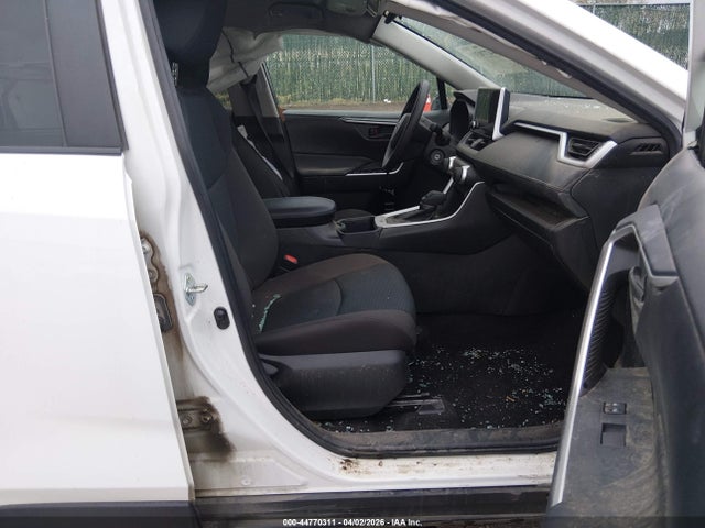 2T3G1RFV2PW347502 Toyota RAV4 LE