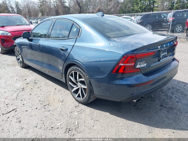2019 VOLVO S60 7JRA22TK0KG011731 Photo 2