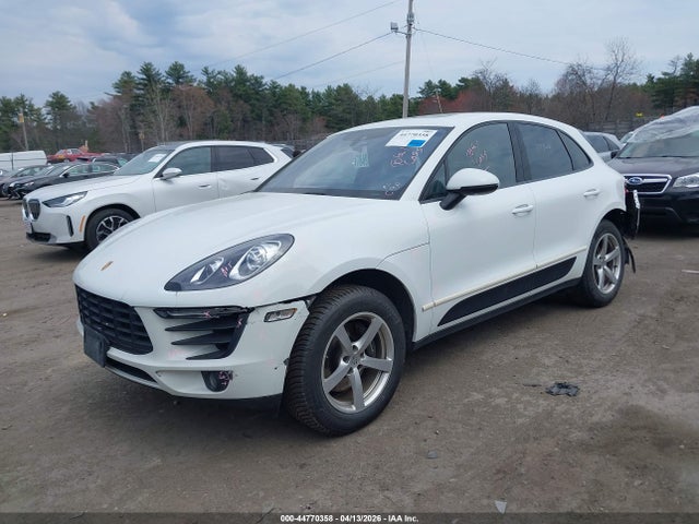 Porsche Macan 2017 WP1AA2A5XHLB05855 Image 2