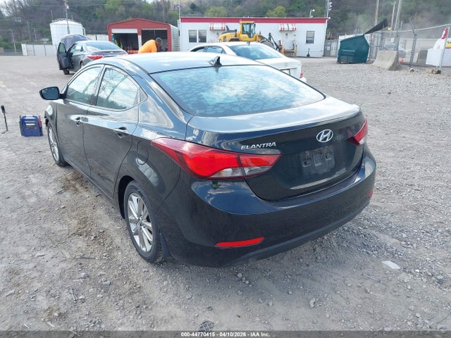 Продажа на аукционе авто 2015 Hyundai Elantra Se, vin: 5NPDH4AEXFH570451, номер лота: 44770415