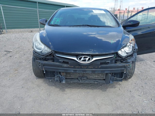 Продажа на аукционе авто 2015 Hyundai Elantra Se, vin: 5NPDH4AEXFH570451, номер лота: 44770415