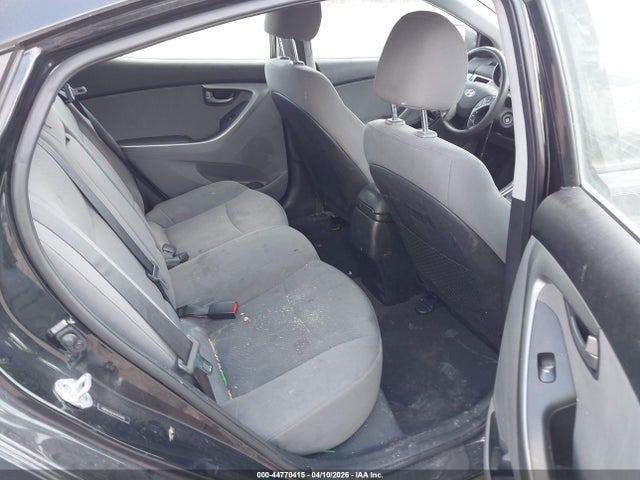 Продажа на аукционе авто 2015 Hyundai Elantra Se, vin: 5NPDH4AEXFH570451, номер лота: 44770415