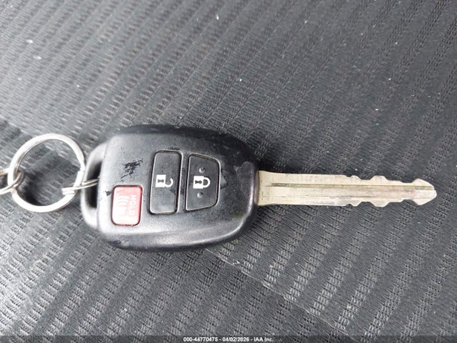 Toyota RAV4 LE 2017 2T3BFREV3HW560831 Image 11