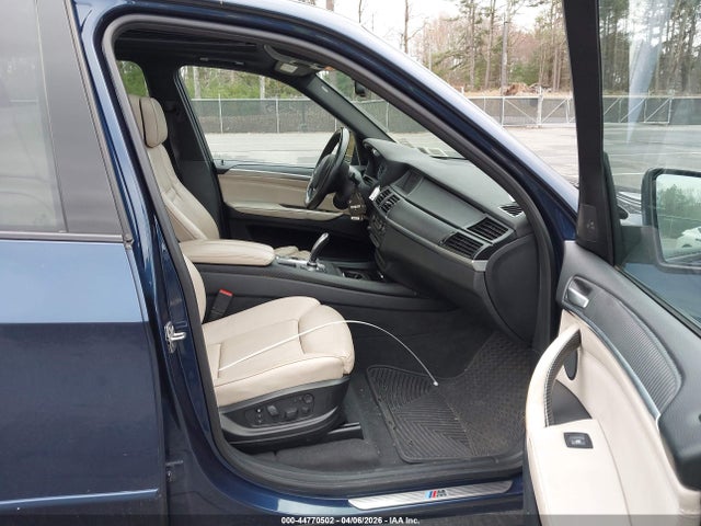 2011 BMW X5 5UXZV8C51BL418212 Photo 4