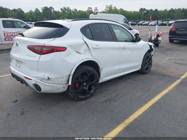 44770538 :رقم المزاد ، ZASPAKBN6N7D42252 vin ، 2022 Alfa Romeo Stelvio Veloce Ti Awd مزاد بيع