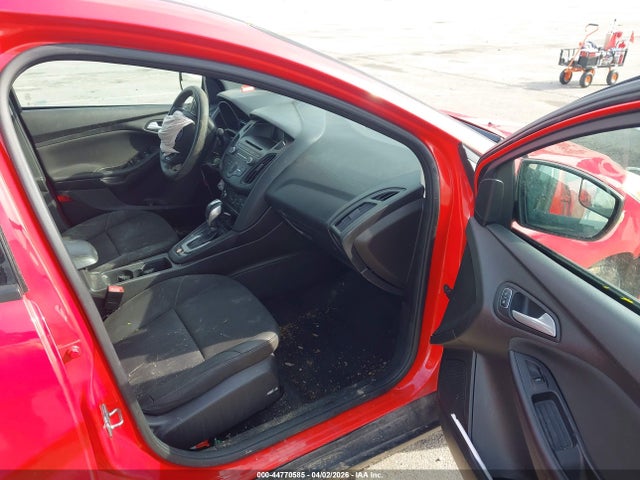 Продажа на аукционе авто 2015 Ford Focus Se, vin: 1FADP3F28FL340050, номер лота: 44770585