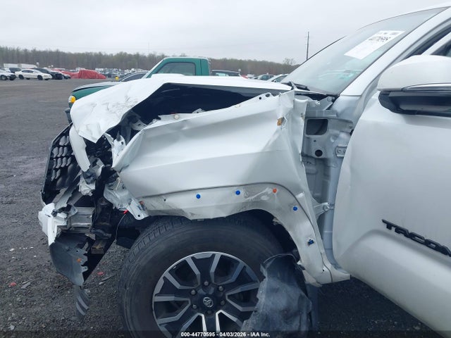 Aukcja sprzedaży 2022 Toyota Tacoma Trd Sport, vin: 3TYCZ5AN9NT100908, numer aukcji: 44770595