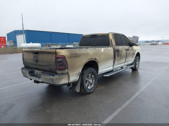 44770618 :رقم المزاد ، 3C63R3HL6MG538259 vin ، 2021 Ram 3500 Big Horn  4x4 8' Box مزاد بيع