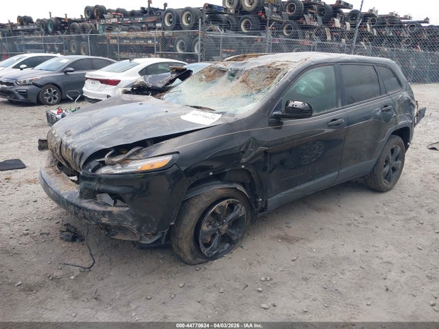 1C4PJMAB9HW621054 Jeep Cherokee Altitude 4x4
