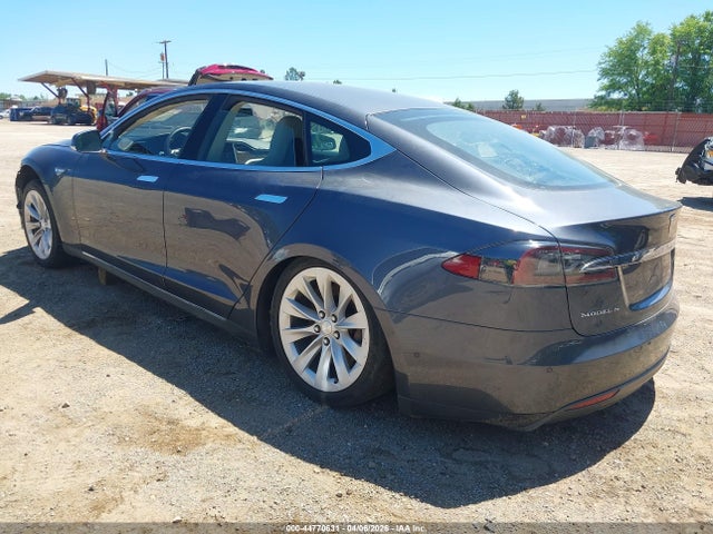 44770631 :رقم المزاد ، 5YJSA1H12FFP74396 vin ، 2015 Tesla Model S 60/70/85 مزاد بيع