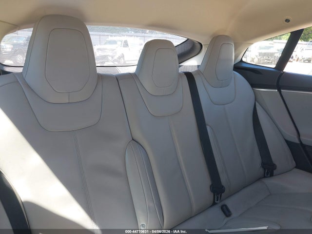 Продажа на аукционе авто 2015 Tesla Model S 60/70/85, vin: 5YJSA1H12FFP74396, номер лота: 44770631