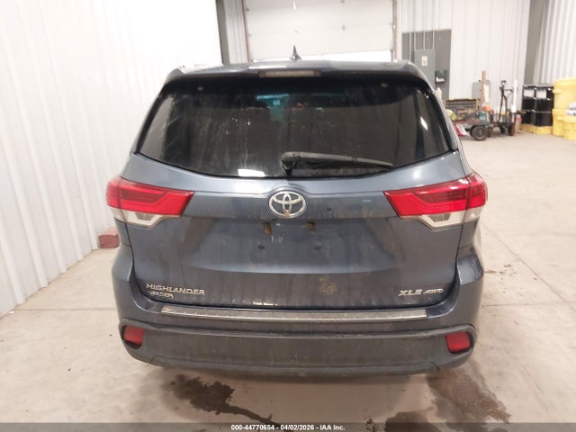 5TDJZRFH9HS483668 Toyota Highlander Xle