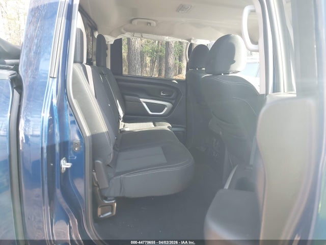 44770655 :رقم المزاد ، 1N6AA1E6XKN505440 vin ، 2019 Nissan Titan Sv مزاد بيع
