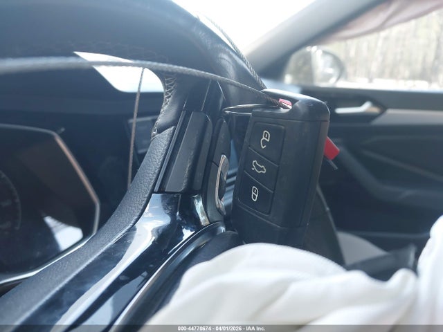 Продаж на аукціоні авто 2019 Volkswagen Jetta 1.4t R-line/1.4t S/1.4t Se, vin: 3VWC57BU5KM056729, номер лоту: 44770674
