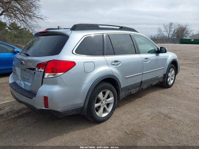 44770689 :رقم المزاد ، 4S4BRCKC9D3252157 vin ، 2013 Subaru Outback 2.5i Limited مزاد بيع