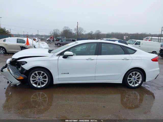 Продаж на аукціоні авто 2019 Ford Fusion Hybrid Se, vin: 3FA6P0LU5KR225057, номер лоту: 44770697
