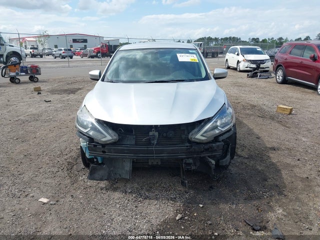 44770718 :رقم المزاد ، 3N1AB7AP3JY248787 vin ، 2018 Nissan Sentra S مزاد بيع