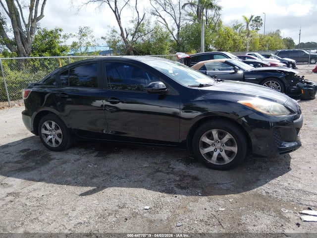 Продаж на аукціоні авто 2013 Mazda Mazda3 I Sport, vin: JM1BL1U70D1832841, номер лоту: 44770719