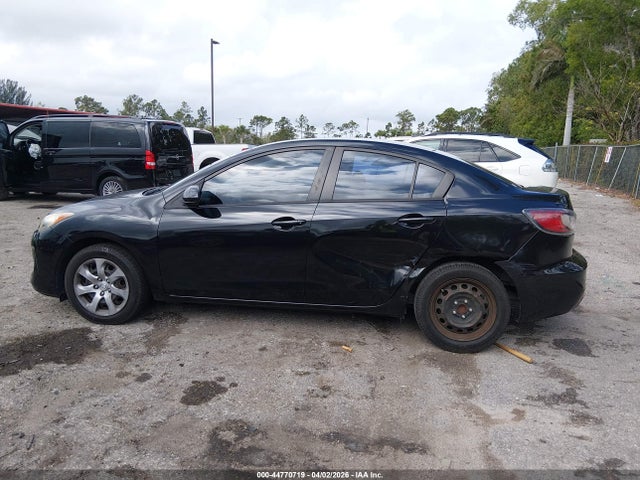 Продаж на аукціоні авто 2013 Mazda Mazda3 I Sport, vin: JM1BL1U70D1832841, номер лоту: 44770719
