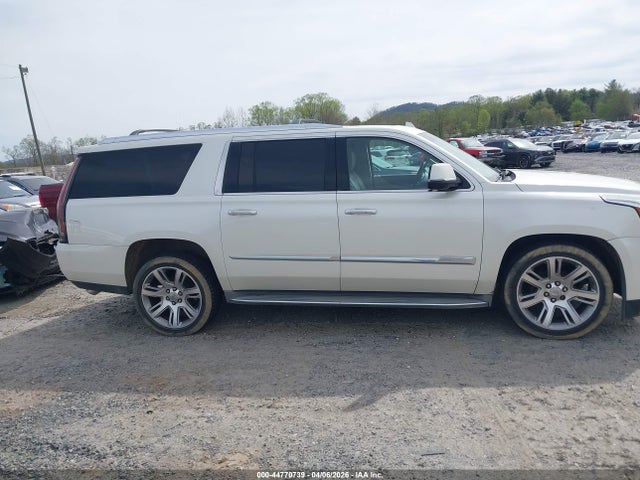 Aukcja sprzedaży 2015 Cadillac Escalade Esv Luxury, vin: 1GYS4SKJ8FR555159, numer aukcji: 44770739